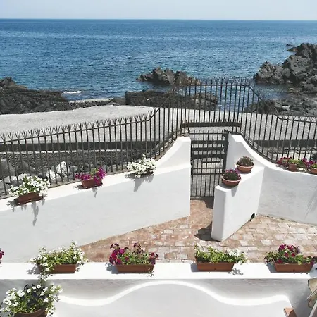 Stella Del Mare أتشيريالي